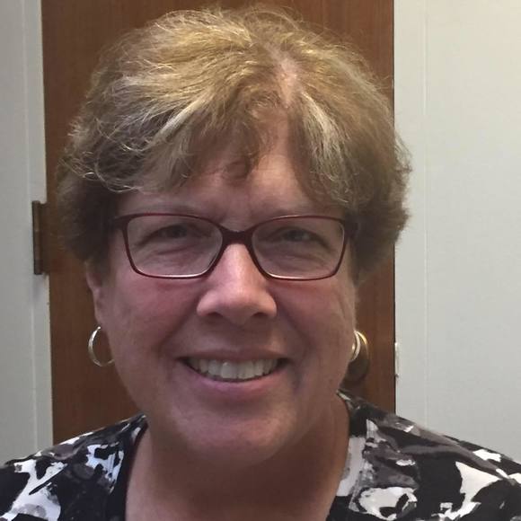 Meet your Posher, Yvonne - Picture 1 of 1